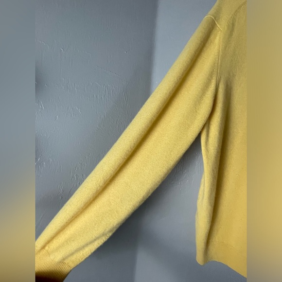 Lands’ End Yellow V-neck Cashmere Sweater M - Picture 10 of 12